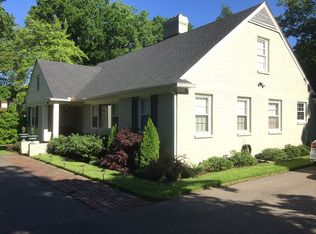 4074 Walnut Grove Rd, Memphis, TN 38117