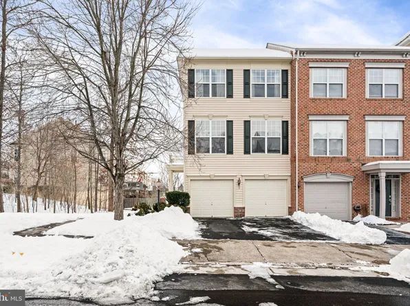 11927 Benton Lake Rd, Bristow, VA 20136