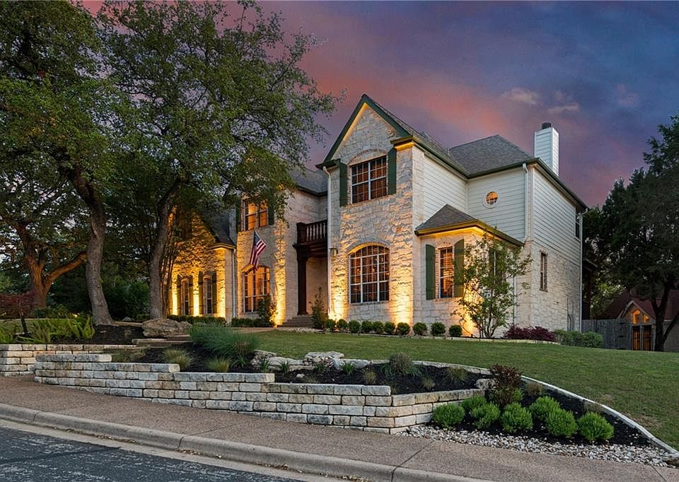 1st image of 8008 High Hollow Dr