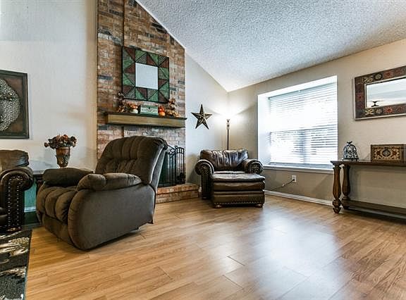 5th image of 3313 S Sage Ct