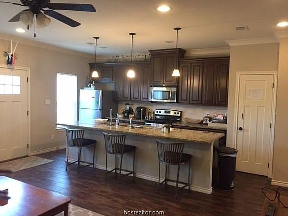 3rd image of 1115 Oney Hervey Dr