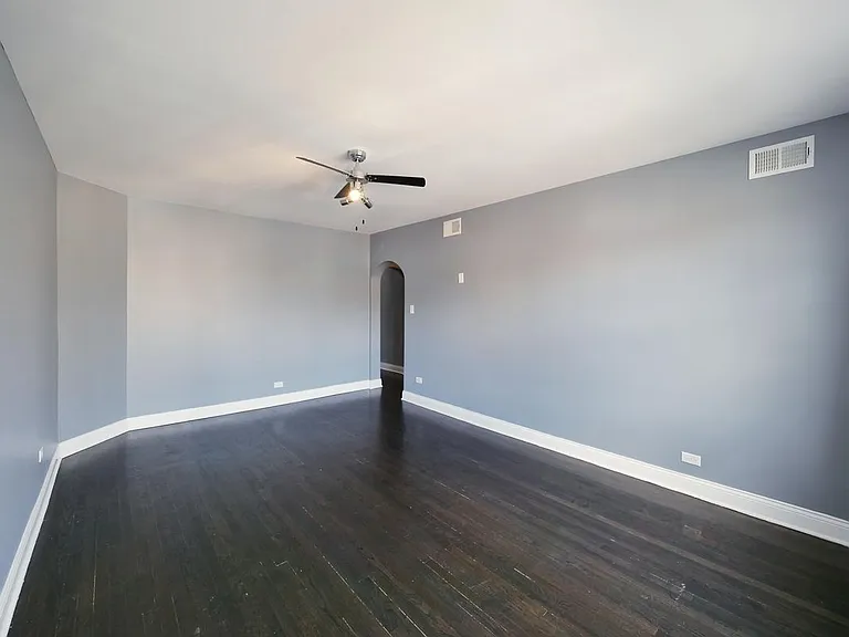 3309 W Bryn Mawr Ave #2 — Photo 3