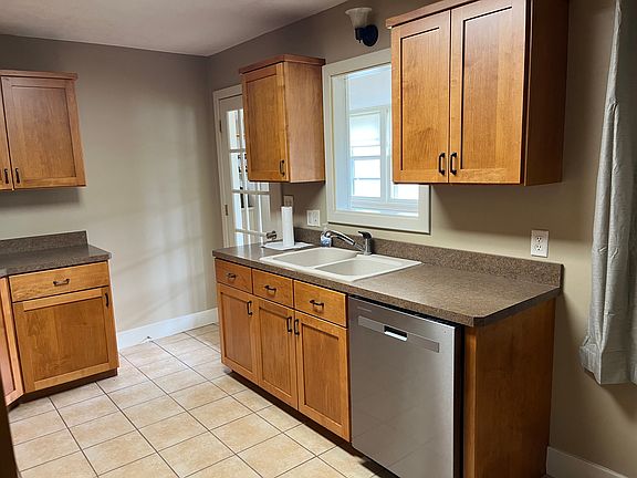 Dishwasher included