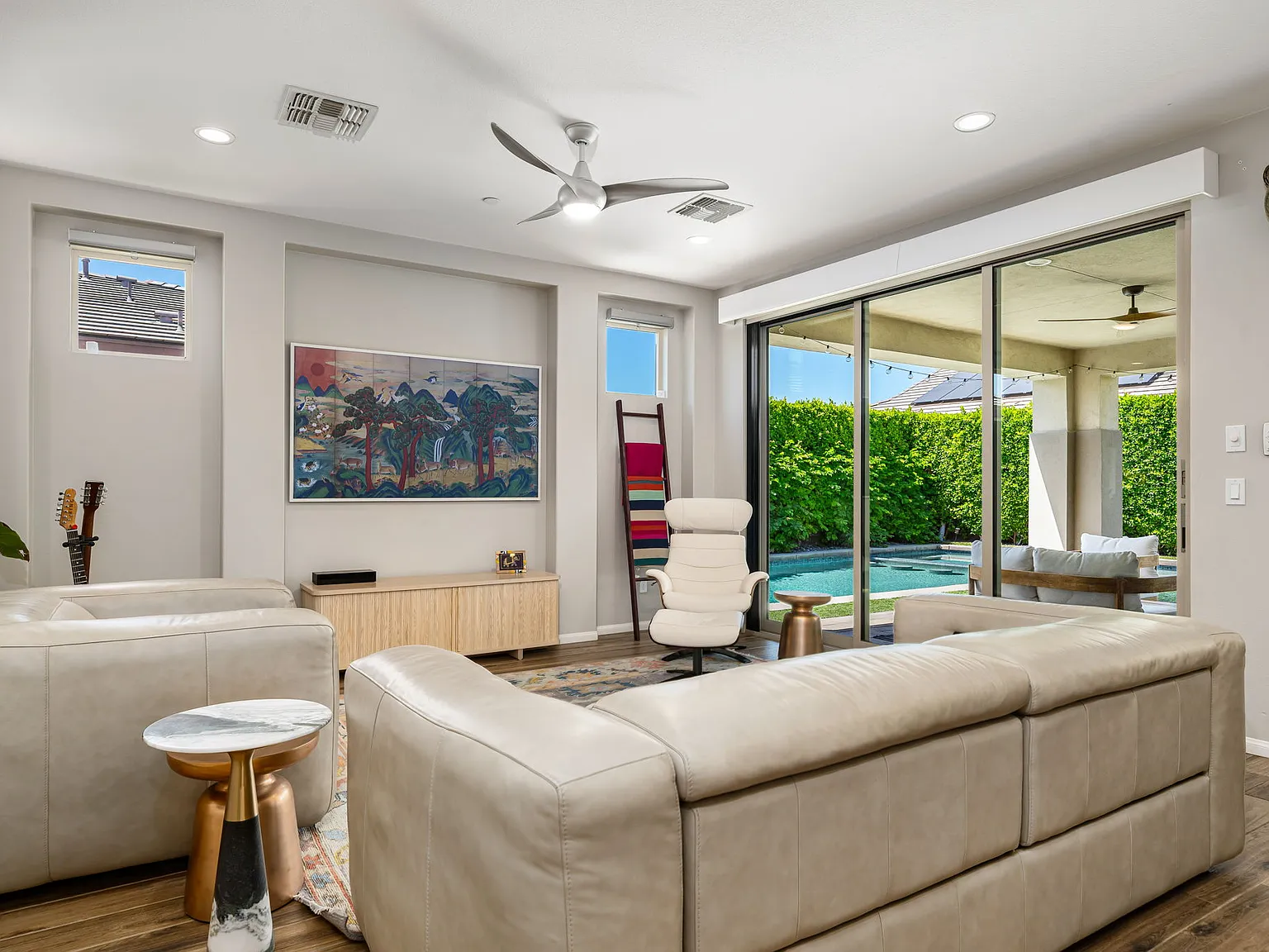 2 bed, 1920 sqft, $5,989 — Photo 1