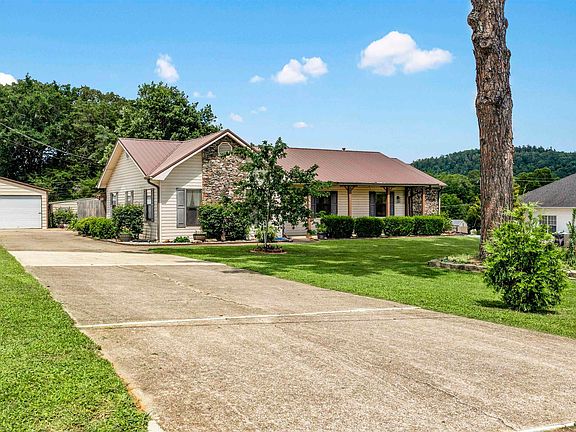 2nd image of 4977 Big Oak Dr E