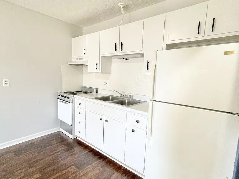 1831 Hughes Ave — Photo 1