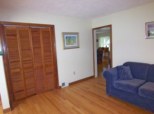 13 Hill Rd, South Hero, VT 05486