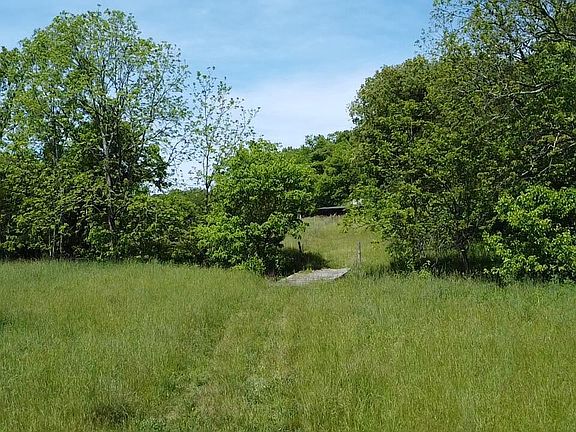 2nd image of Sugar Run Rd
