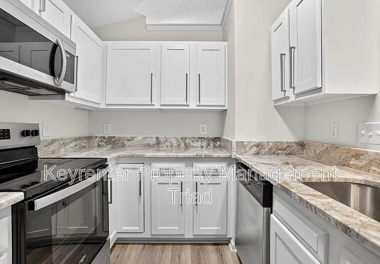 3638 Morris Farm Dr #3B — Photo 3