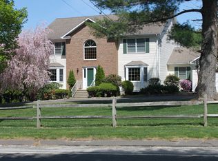 314 Cutlers Farm Rd, Monroe, CT 06468