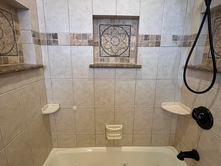 730 Glade Rd — Photo 11