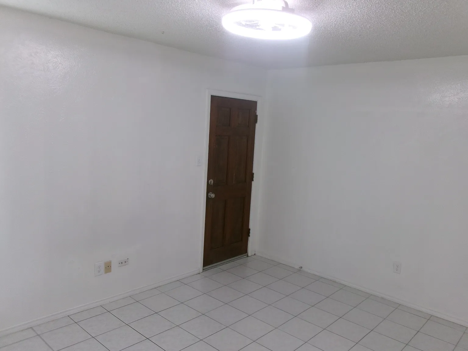 2 bed, 880 sqft, $1,325 — Photo 3