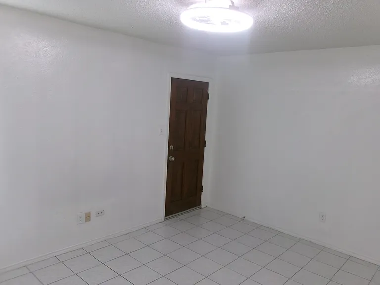 3454 Stanley Ave — Photo 3