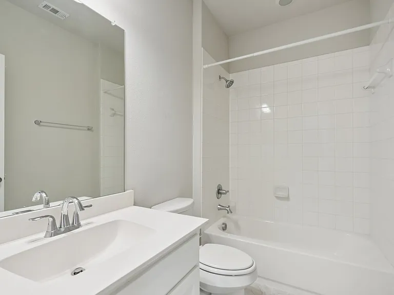 16400 Olmstead Park Blvd — Photo 19