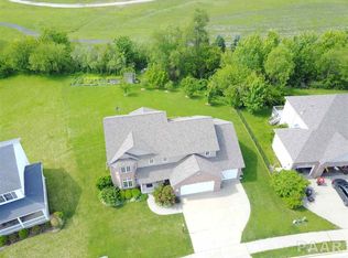 2103 W Geneva Rd, Peoria, IL 61615