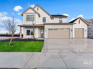 2228 N Palaestra Ave, Eagle, ID 83616