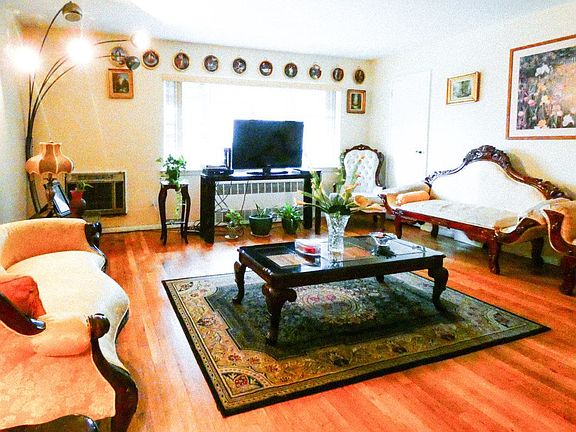 5th image of 2069 E 53rd Pl
