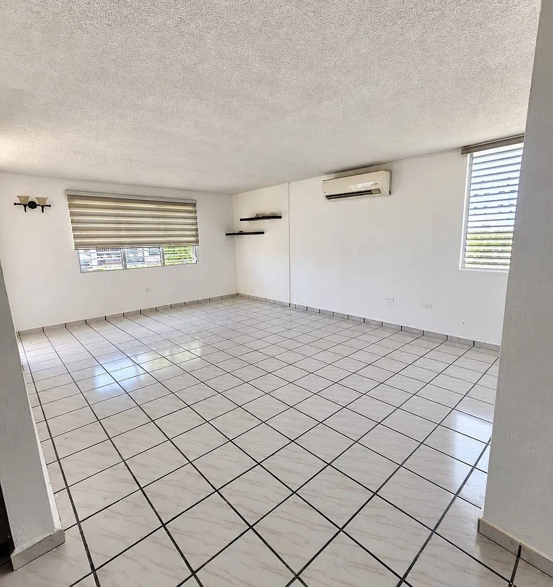 3 bed, 2.0 bath, 1150 sqft, $1,250 — Photo 3