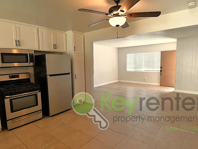 8073 Palm St — Photo 12