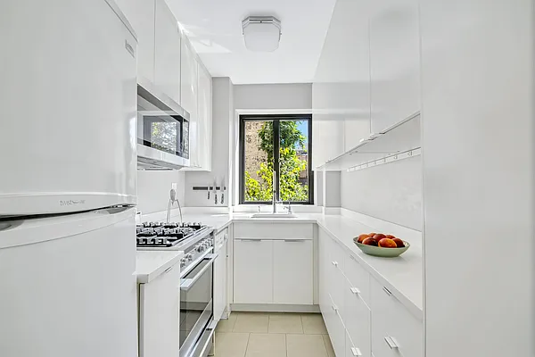 Sold by Corcoran | media 4