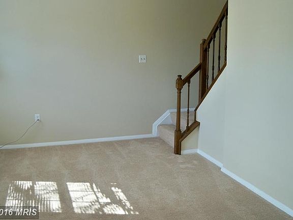 4th image of 744 Wilton Farm Dr