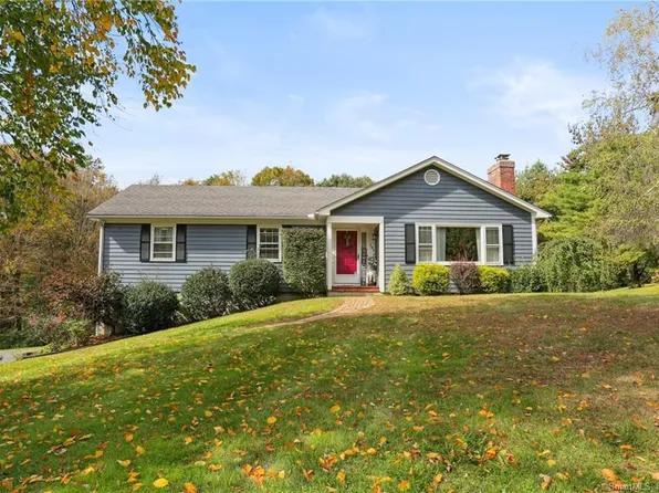 195 Nova Scotia Hill Road, Watertown, CT 06795