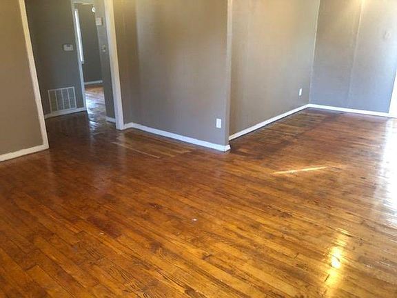 4th image of 4632 SE 24th St
