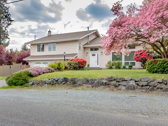 2nd image of 2428 110th Ave E