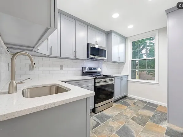 120 Beach St Floor 2, Jersey City, NJ 07307