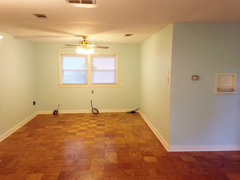 343 S Fairfax Dr — Photo 15