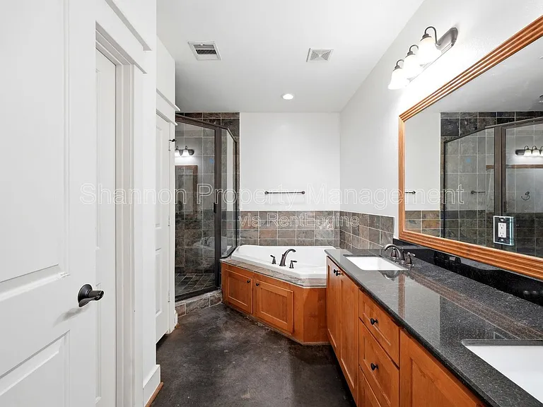 2323 Sperber Ln — Photo 14