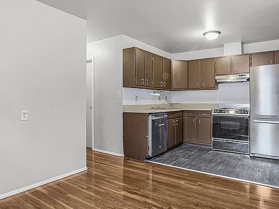 3rd image of 8621 Jo Ct