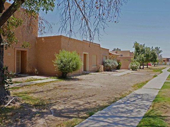 2nd image of 8422 N 33rd Dr