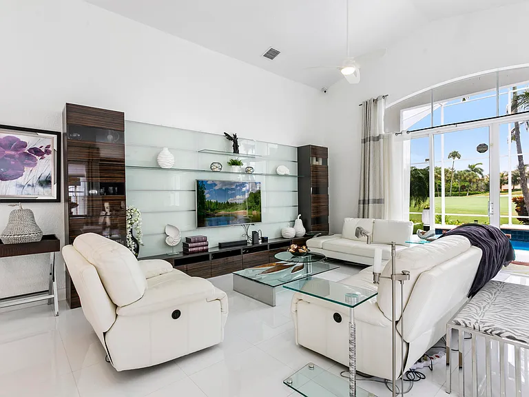 8270 Spyglass Dr — Photo 12