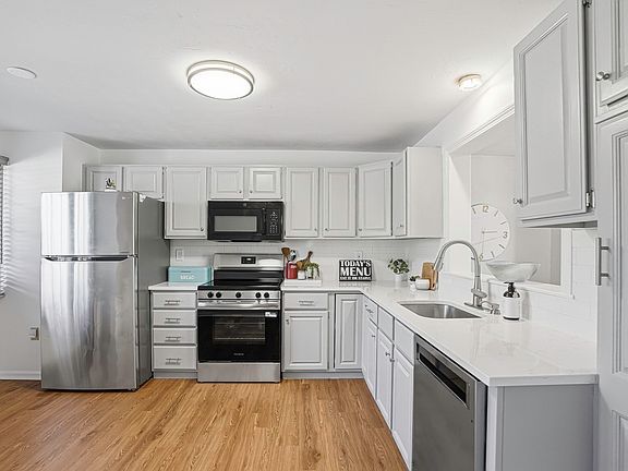 5th image of 15 Doyle Ln Unit 15