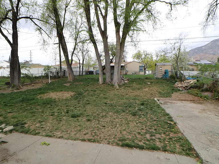 1051 E 620 N — Photo 7