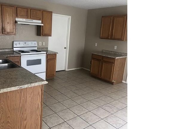 3rd image of 8784 Garden Springs Dr