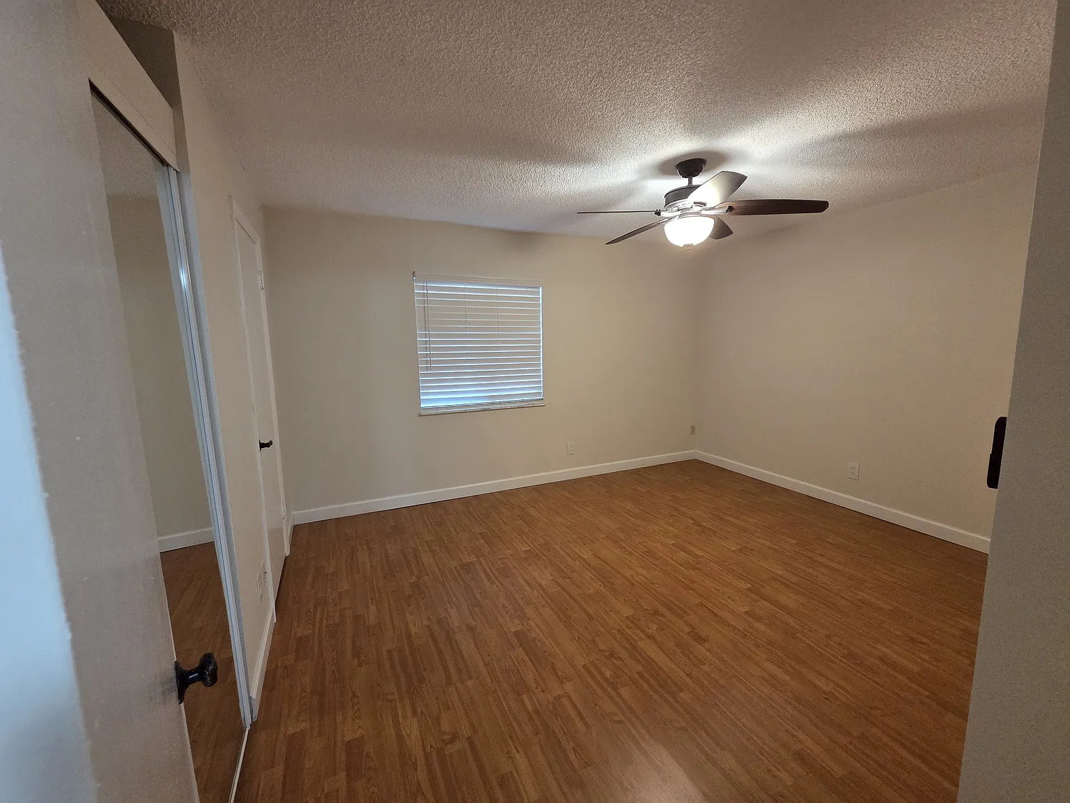 124 Springwood Cir — Photo 2