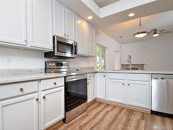 5th image of 15008 148th St E