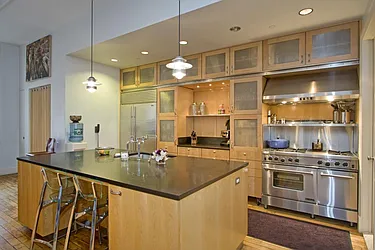 Rented by Olshan Realty