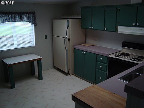 2nd image of 2135 Queen Ave SE