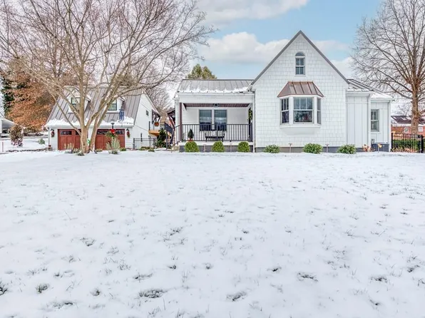 484 Walden Rd, Abingdon, VA 24210