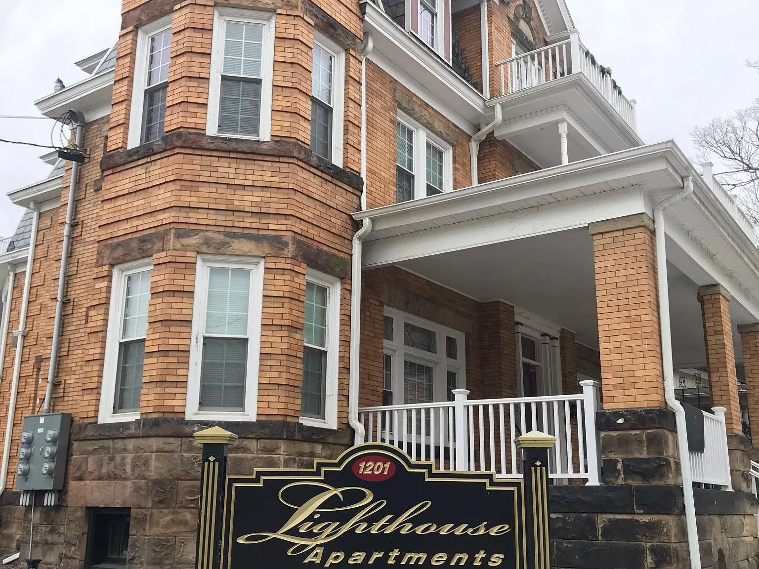 1201 Chestnut Street — Photo 4