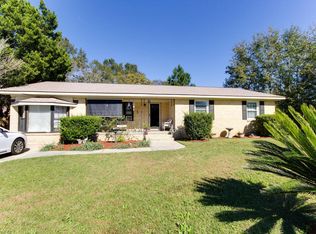 1 Prestwick Cir, Goose Creek, SC 29445