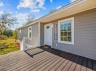 215 Mobile St, Interlachen, FL 32148