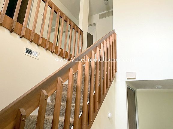 2nd image of 2497 Cross Village Dr
