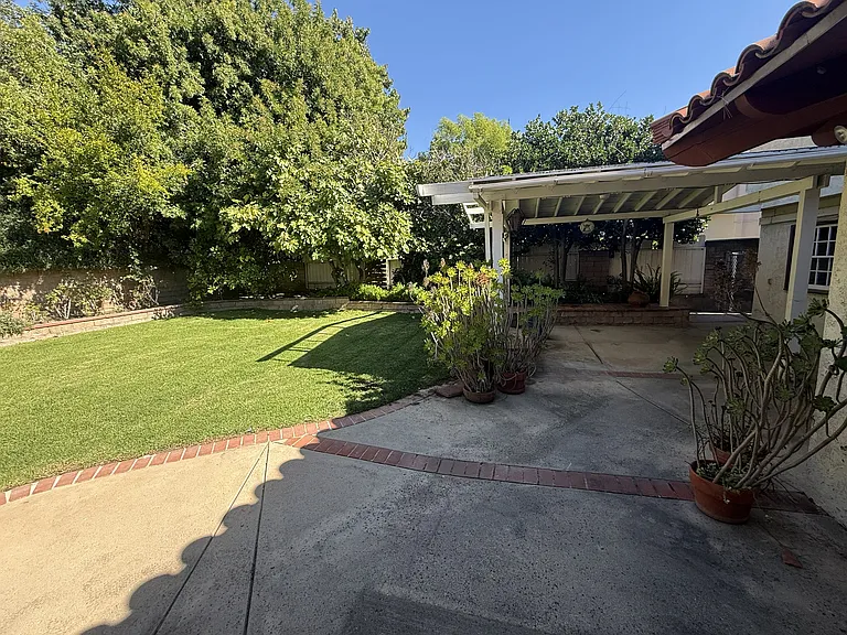 217 Starlane Dr — Photo 9