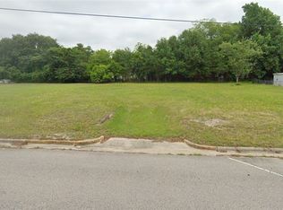 133 S Main St, Spring Lake, NC 28390