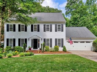 1103 Double Oaks Rd, Greensboro, NC 27410