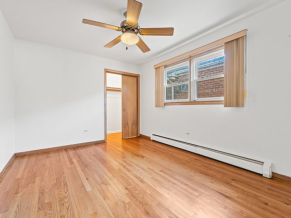 5th image of 8942 S Oglesby Ave